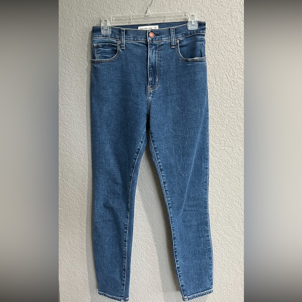 A&F women’s super skinny ankle high rise jeans size 27/4